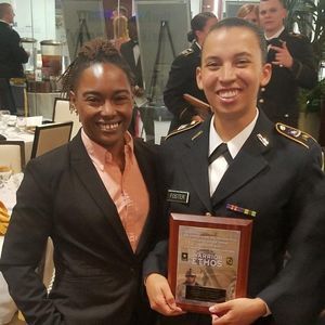 Meet your Posher, Ashley